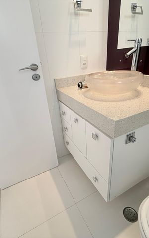 Apartamento à venda com 180m², 4 quartos e 3 vagasBanheiro da Suíte 2