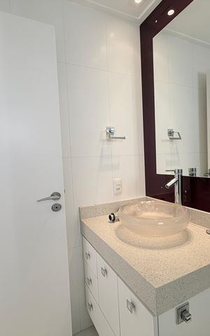 Apartamento à venda com 180m², 4 quartos e 3 vagasBanheiro da Suíte 2