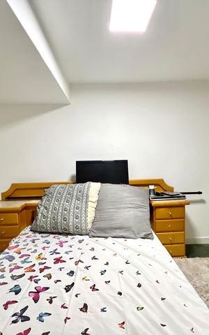 Casa à venda com 320m², 3 quartos e 3 vagas Casa à venda com 320m², 3 quartos e 3 vagasQuarto 4