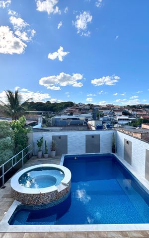 Casa à venda com 320m², 3 quartos e 3 vagas Casa à venda com 320m², 3 quartos e 3 vagasVista da Sacada