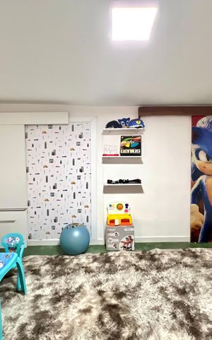 Casa à venda com 320m², 3 quartos e 3 vagas Casa à venda com 320m², 3 quartos e 3 vagasPlayground