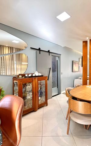 Casa à venda com 320m², 3 quartos e 3 vagas Casa à venda com 320m², 3 quartos e 3 vagasSala de Jantar