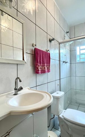 Casa à venda com 320m², 3 quartos e 3 vagas Casa à venda com 320m², 3 quartos e 3 vagasBanheiro da Suíte