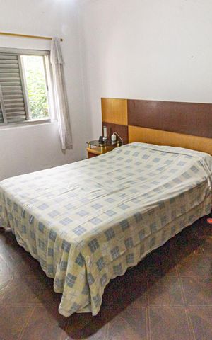 Casa à venda com 280m², 4 quartos e 5 vagas Casa à venda com 280m², 4 quartos e 5 vagasSuíte 1