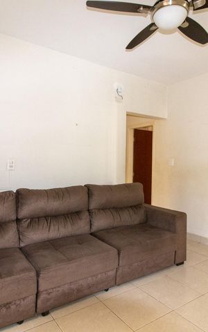 Casa à venda com 257m², 4 quartos e 3 vagas Casa à venda com 257m², 4 quartos e 3 vagasSala