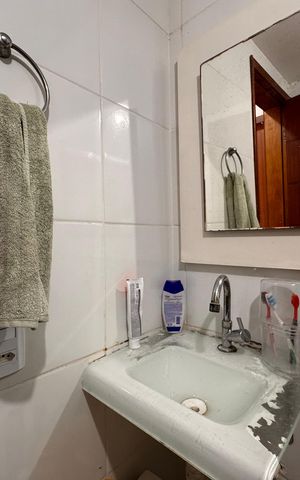 Casa de condomínio à venda com 60m², 2 quartos e sem vaga Casa de condomínio à venda com 60m², 2 quartos e sem vagaBanheiro Social