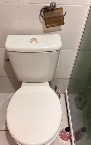 Casa de condomínio à venda com 60m², 2 quartos e sem vaga Casa de condomínio à venda com 60m², 2 quartos e sem vagaBanheiro Social