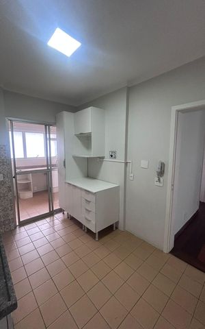Apartamento à venda com 75m², 3 quartos e 2 vagas Apartamento à venda com 75m², 3 quartos e 2 vagasCozinha