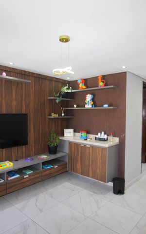 Casa para alugar com 250m², 4 quartos e 5 vagas Casa para alugar com 250m², 4 quartos e 5 vagasSala