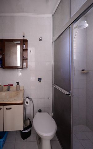 Casa à venda com 108m², 3 quartos e 2 vagas Casa à venda com 108m², 3 quartos e 2 vagasBanheiro Quarto 1