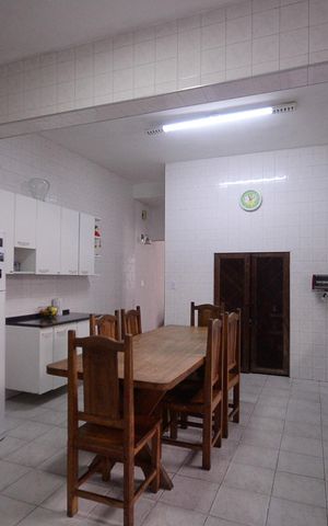 Casa à venda com 108m², 3 quartos e 2 vagas Casa à venda com 108m², 3 quartos e 2 vagasCozinha