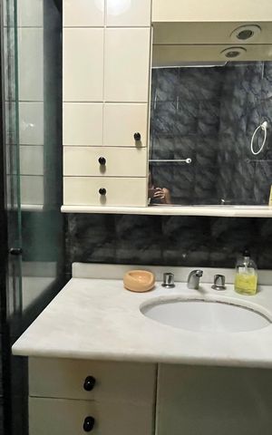 Apartamento à venda com 90m², 3 quartos e sem vaga Apartamento à venda com 90m², 3 quartos e sem vagaBanheiro da Suíte
