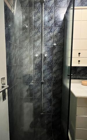 Apartamento à venda com 90m², 3 quartos e sem vaga Apartamento à venda com 90m², 3 quartos e sem vagaBanheiro da suíte