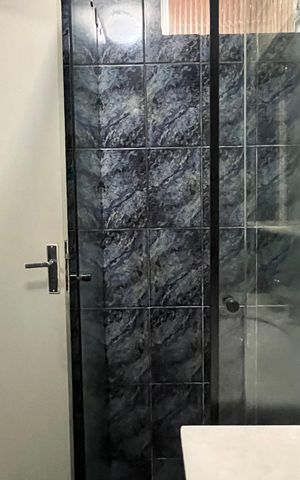 Apartamento à venda com 90m², 3 quartos e sem vaga Apartamento à venda com 90m², 3 quartos e sem vagaBanheiro da Suíte