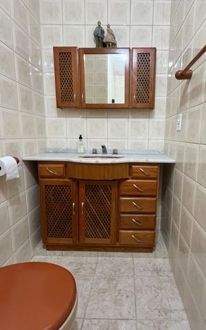 Apartamento à venda com 90m², 3 quartos e sem vaga Apartamento à venda com 90m², 3 quartos e sem vagaBanheiro social