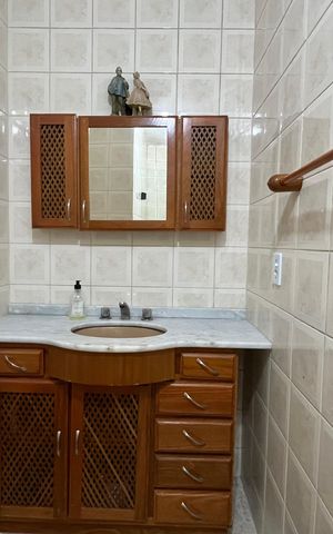 Apartamento à venda com 90m², 3 quartos e sem vaga Apartamento à venda com 90m², 3 quartos e sem vagaBanheiro social