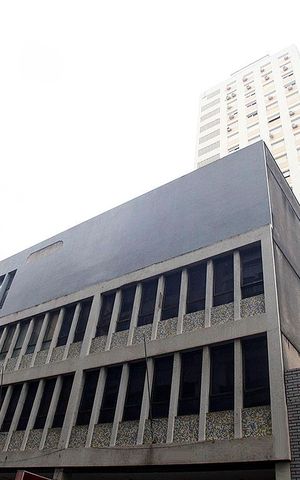 Apartamento à venda com 135m², 3 quartos e 1 vagaFachada