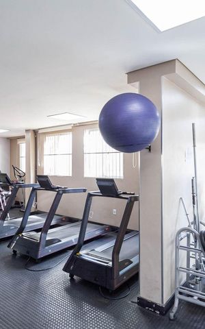 Apartamento para alugar com 70m², 2 quartos e 1 vaga Apartamento para alugar com 70m², 2 quartos e 1 vagaÁrea comum - Academia