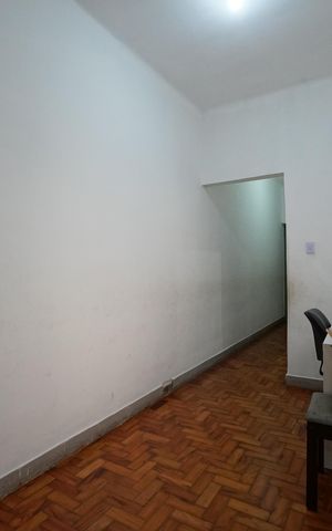Casa à venda com 250m², 2 quartos e 1 vagaSala