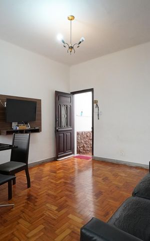 Casa à venda com 250m², 2 quartos e 1 vagaSala