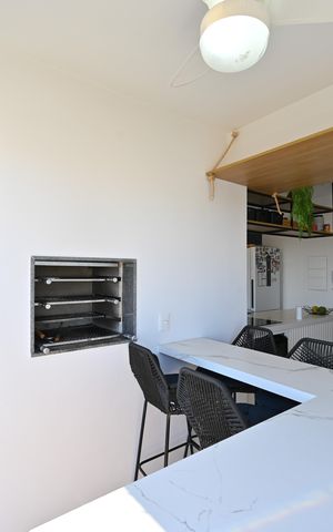 Apartamento à venda com 78m², 2 quartos e 1 vagaVaranda