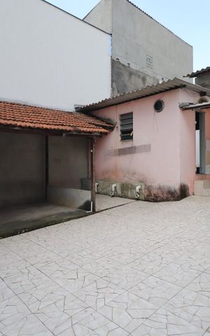 Casa para alugar com 110m², 2 quartos e 4 vagasQuintal