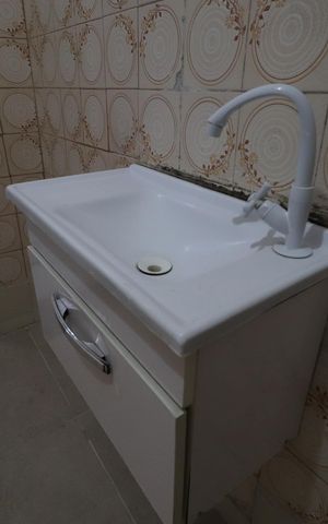 Casa para alugar com 110m², 2 quartos e 4 vagasBanheiro
