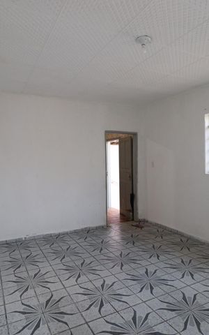 Casa para alugar com 110m², 2 quartos e 4 vagasSala