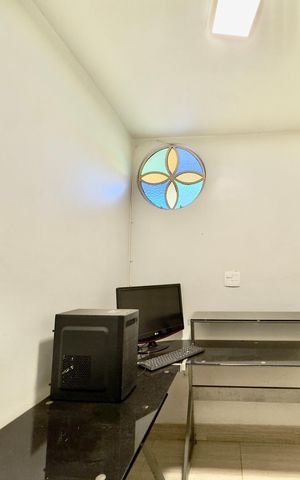 Apartamento à venda com 95m², 3 quartos e 1 vaga Apartamento à venda com 95m², 3 quartos e 1 vagaEscritório