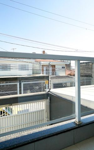 Casa à venda com 139m², 3 quartos e 4 vagas Casa à venda com 139m², 3 quartos e 4 vagasVaranda da suíte 03