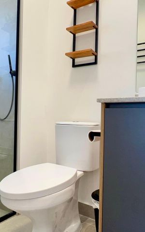 Studio para alugar com 27m², 1 quarto e sem vaga Studio para alugar com 27m², 1 quarto e sem vagaBanheiro da Suíte