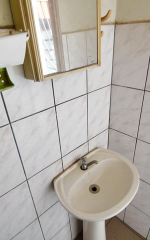 Casa à venda com 350m², 3 quartos e 3 vagasBanheiro de serviço