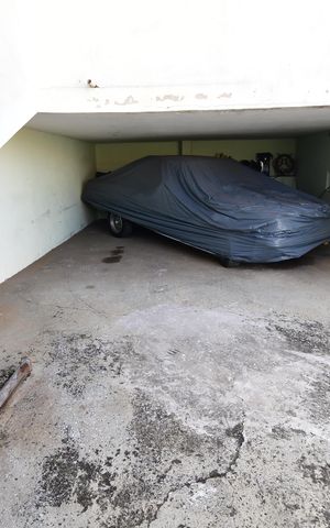 Casa à venda com 350m², 3 quartos e 3 vagasGaragem