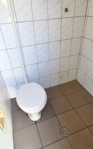 Casa à venda com 350m², 3 quartos e 3 vagasBanheiro de serviço