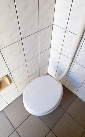 Casa à venda com 350m², 3 quartos e 3 vagasBanheiro de serviço