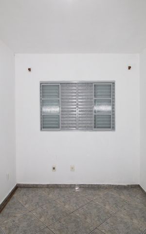Casa à venda com 180m², 2 quartos e 2 vagasQuarto 2