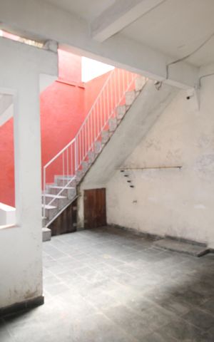 Casa à venda com 180m², 2 quartos e 2 vagasQuintal