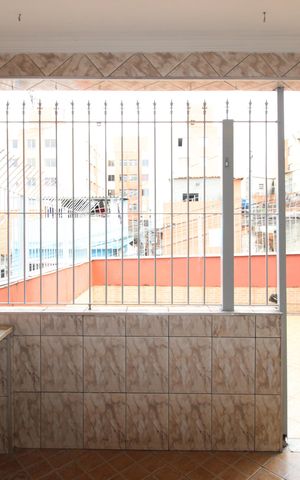 Casa à venda com 180m², 2 quartos e 2 vagasÁrea de Serviço