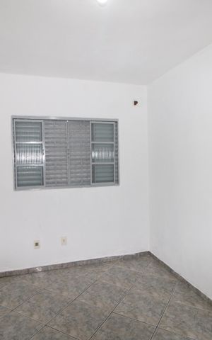 Casa à venda com 180m², 2 quartos e 2 vagasQuarto 2