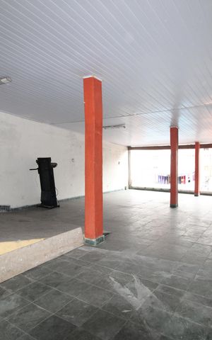 Casa à venda com 180m², 2 quartos e 2 vagasGaragem