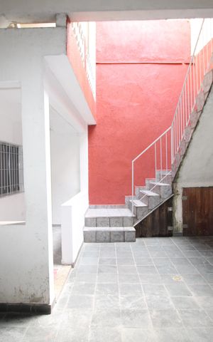 Casa à venda com 180m², 2 quartos e 2 vagasQuintal