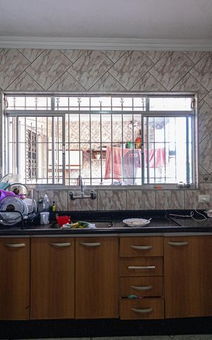 Casa para alugar com 180m², 2 quartos e 2 vagas Casa para alugar com 180m², 2 quartos e 2 vagasCozinha