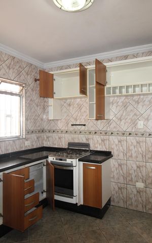 Casa à venda com 180m², 2 quartos e 2 vagasCozinha