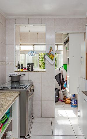 Apartamento à venda com 54m², 2 quartos e 1 vaga Apartamento à venda com 54m², 2 quartos e 1 vagaCozinha