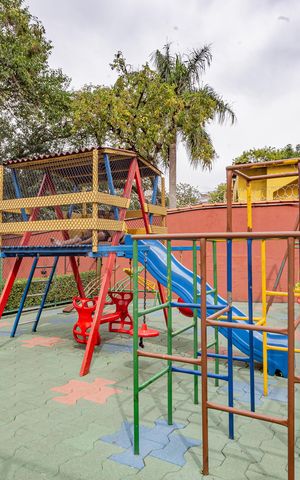 Apartamento à venda com 54m², 2 quartos e 1 vaga Apartamento à venda com 54m², 2 quartos e 1 vagaÁrea comum - Playground