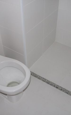 Apartamento à venda com 55m², 2 quartos e 1 vagaBanheiro 2