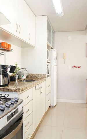 Apartamento à venda com 88m², 3 quartos e 2 vagasCozinha + Área de Serviço
