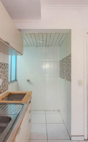 Apartamento à venda com 48m², 2 quartos e 1 vaga Apartamento à venda com 48m², 2 quartos e 1 vagaCozinha e Área de Serviço