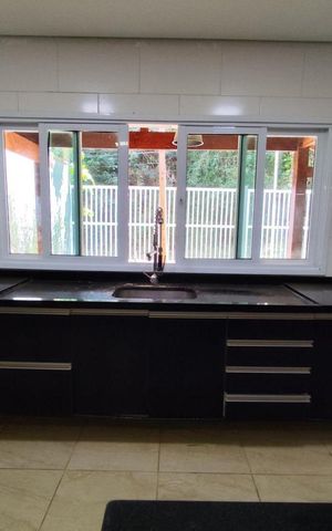 Casa à venda com 550m², 6 quartos e 10 vagas Casa à venda com 550m², 6 quartos e 10 vagasCozinha