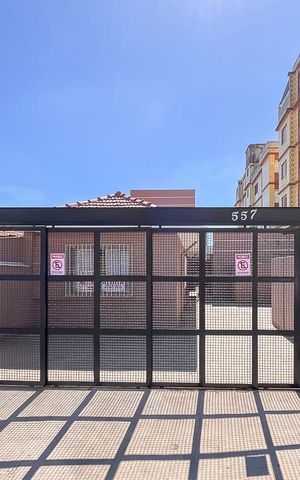 Casa para alugar com 55m², 1 quarto e 1 vagaFachada + plaquinha